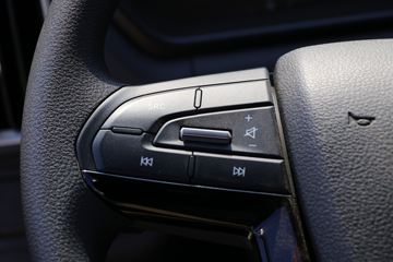 Ծ�� ����H300 131���� 4X2 4.09����س�(SH5043XLCZFDCWZ2)ͼƬ