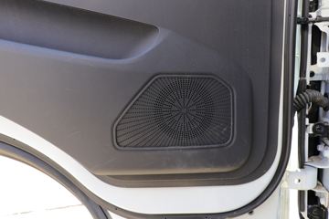 Ծ�� ����H300 131���� 4X2 4.09����س�(SH5043XLCZFDCWZ2)ͼƬ