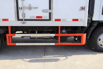 Ծ�� ����H300 131���� 4X2 4.09����س�(SH5043XLCZFDCWZ2)ͼƬ