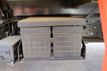 Ծ�� ����H300 131���� 4X2 4.09����س�(SH5043XLCZFDCWZ2)ͼƬ