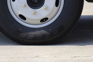 Ծ�� ����H300 131���� 4X2 4.09����س�(SH5043XLCZFDCWZ2)ͼƬ