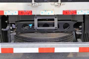 Ծ�� ����H300 131���� 4X2 4.09����س�(SH5043XLCZFDCWZ2)ͼƬ