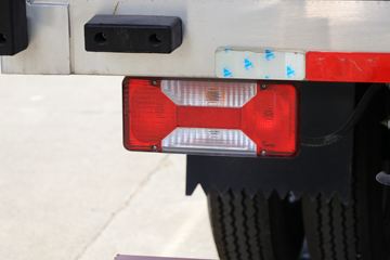 Ծ�� ����H300 131���� 4X2 4.09����س�(SH5043XLCZFDCWZ2)ͼƬ