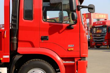 ���� �����A5L�п� 220���� 4X2 6.8�������ػ���(����)ͼƬ