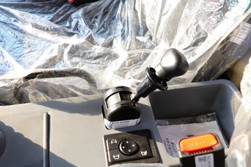 ���� �����A5L�п� 220���� 4X2 6.8�������ػ���(����)ͼƬ