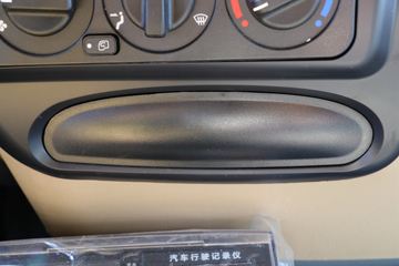 ���� �����A5L�п� 220���� 4X2 6.8�������ػ���(����)ͼƬ