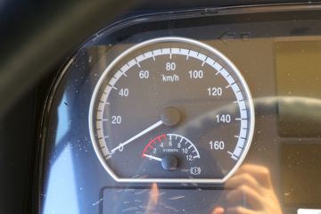 ���� �����A5L�п� 220���� 4X2 6.8�������ػ���(����)ͼƬ