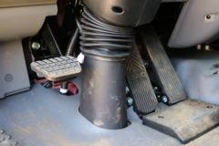 江淮 格尔发A5L中卡 220马力 4X2 6.8米栏板载货车(国六)
