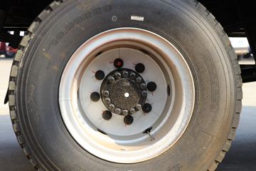 ���� �����A5L�п� 220���� 4X2 6.8�������ػ���(����)ͼƬ