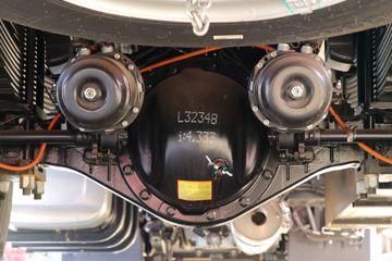 ���� �����A5L�п� 220���� 4X2 6.8�������ػ���(����)ͼƬ