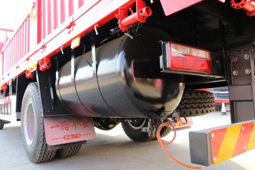 ���� �����A5L�п� 220���� 4X2 6.8�������ػ���(����)ͼƬ