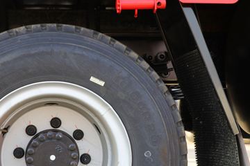 ���� �����A5L�п� 220���� 4X2 6.8�������ػ���(����)ͼƬ