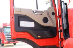 江淮 格尔发A5W 320马力 6X2 7.8米厢式载货车(国六)(HFC5251XXYP1K5D52KS)