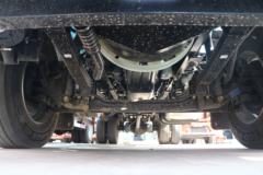陕汽重卡 德龙L5000 轻量化版 260马力 4X2 6.8米仓栅式载货车(国六)(东康)(SX5189CCYLA501F2)