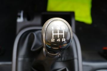 �������� С��� 95���� 4X2 2.8����ж��(����)(BJ3042D8ABA-01)ͼƬ