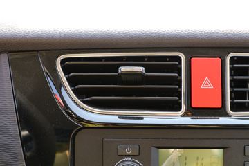 �������� С��� 95���� 4X2 2.8����ж��(����)(BJ3042D8ABA-01)ͼƬ