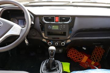 �������� С��� 95���� 4X2 2.8����ж��(����)(BJ3042D8ABA-01)ͼƬ