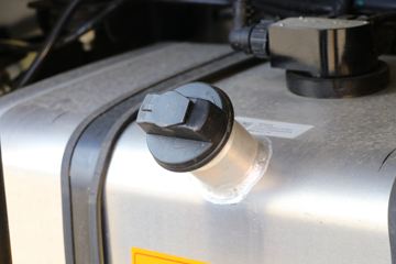 �������� С��� 95���� 4X2 2.8����ж��(����)(BJ3042D8ABA-01)ͼƬ