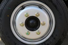 福田瑞沃 小金刚 95马力 4X2 2.8米自卸车(国六)(BJ3042D8ABA-01)