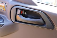 欧铃汽车 S3 127马力 3.88米排半栏板轻卡(国六)(ZB1041JDD6L)