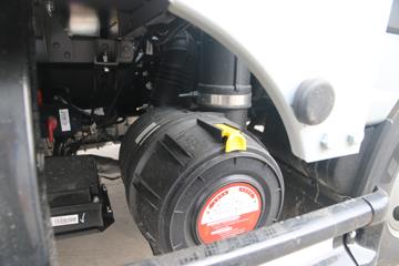 �й�����HOWO С˧ 130���� 4X2 3.95�׵�������С��(ZZ1047F3111F145)ͼƬ