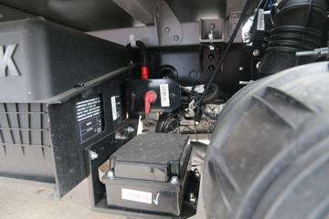 �й�����HOWO С˧ 130���� 4X2 3.95�׵�������С��(ZZ1047F3111F145)ͼƬ