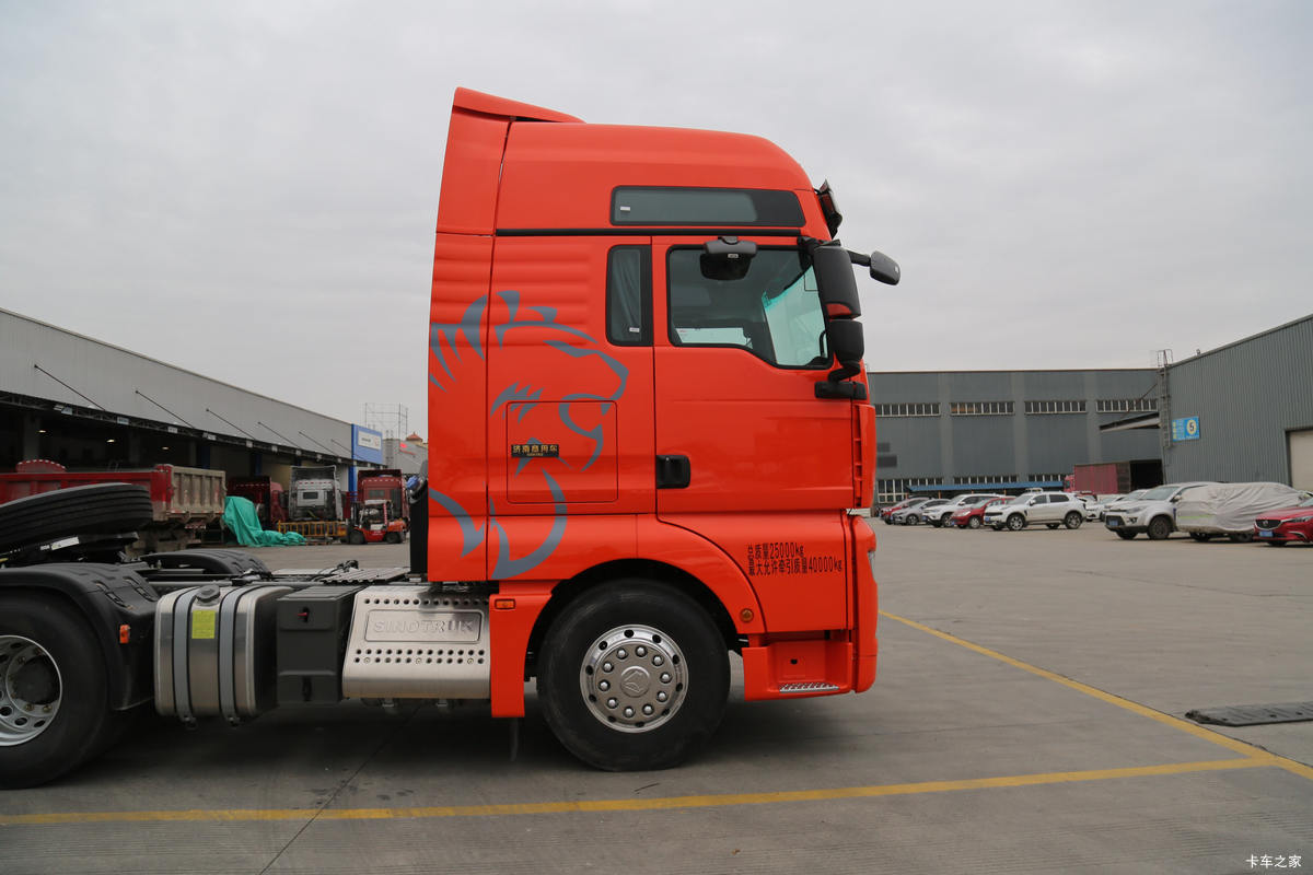 й ǵ¿SITRAK C7Hؿ 570 6X4 AMTԶǣ()(ZZ4256W324HF1B)                                                