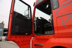 中国重汽 汕德卡SITRAK C7H重卡 570马力 6X4 AMT自动挡牵引车(国六)(ZZ4256W324HF1B)