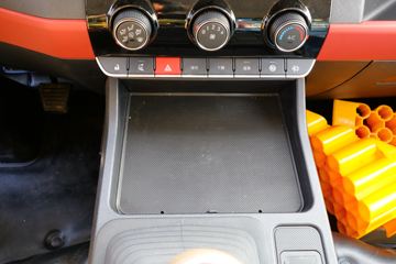 �������� ���S1 PLUS 120���� 4X2 3����ж��(BJ3045D9PBA-30)ͼƬ