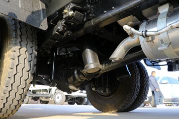 �������� ���S1 PLUS 120���� 4X2 3����ж��(BJ3045D9PBA-30)ͼƬ