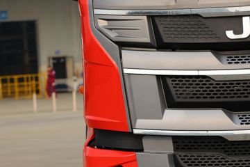 ���� �����A5X�п� ��ֵ�� 290���� 6X2 7.8����ʽ�ػ���(����)(HFC5251XXYP1K5D52KS)ͼƬ