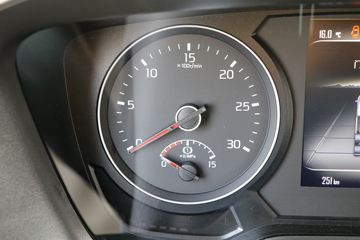 ���� �����A5W�ؿ� �콢�� 490���� 8X4 9.6��AMT�Զ�����դʽ�ػ���(����)(HFC5311CCYP1K5H45CS)ͼƬ