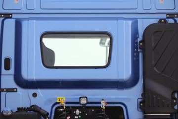 ���� ��ԽQ7�ؿ� 560���� 6X4 AMT�Զ���ǣ����(����)ͼƬ