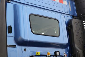 ���� ��ԽQ7�ؿ� 560���� 6X4 AMT�Զ���ǣ����(����)ͼƬ