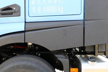 ���� ��ԽQ7�ؿ� 560���� 6X4 AMT�Զ���ǣ����(����)ͼƬ