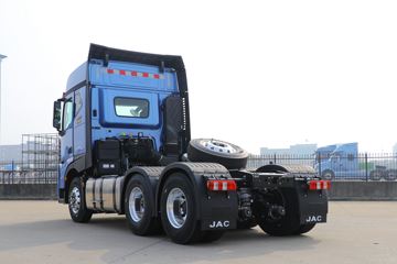 超越Q7&nbsp;牵引车外观                                                图片