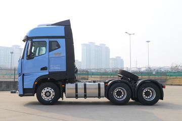 超越Q7&nbsp;牵引车外观                                                图片