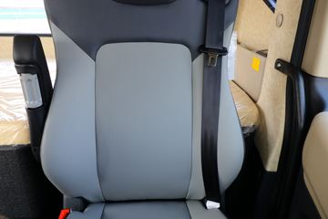 ���� ��ԽQ7�ؿ� 560���� 6X4 AMT�Զ���ǣ����(����)ͼƬ