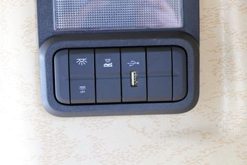 ���� ��ԽQ7�ؿ� 560���� 6X4 AMT�Զ���ǣ����(����)ͼƬ