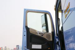 江淮 超越Q7重卡 560马力 6X4 AMT自动挡牵引车(国六)(HFC4254P1K8E33S)