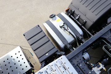 ���� ��ԽQ7�ؿ� 560���� 6X4 AMT�Զ���ǣ����(����)ͼƬ