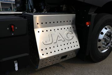 ���� ��ԽQ7�ؿ� 560���� 6X4 AMT�Զ���ǣ����(����)ͼƬ