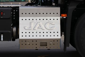 ���� ��ԽQ7�ؿ� 560���� 6X4 AMT�Զ���ǣ����(����)ͼƬ