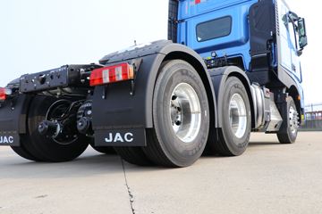 ���� ��ԽQ7�ؿ� 560���� 6X4 AMT�Զ���ǣ����(����)ͼƬ