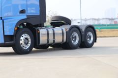 江淮 超越Q7重卡 560马力 6X4 AMT自动挡牵引车(国六)(HFC4254P1K8E33S)