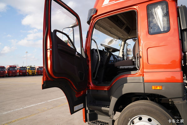 解放JK6载货车无锡市火热促销中 让利高达0.8万