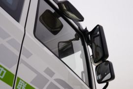 青岛解放底盘&nbsp;混凝土搅拌车外观                                                图片