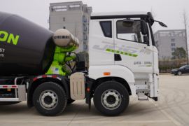 青岛解放底盘&nbsp;混凝土搅拌车外观                                                图片