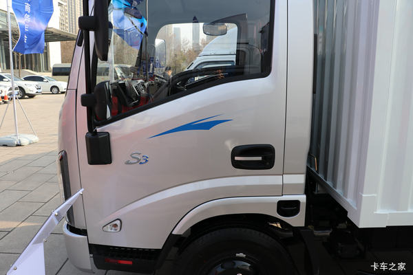 周口正隆汽贸优惠0.5万 周口市欧铃S3载货车火热促销中