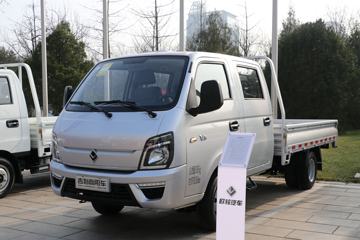 唐骏欧铃 V5系列 129马力 3.01米双排厢式轻卡(国六)(ZB5030XXYVSD5L)